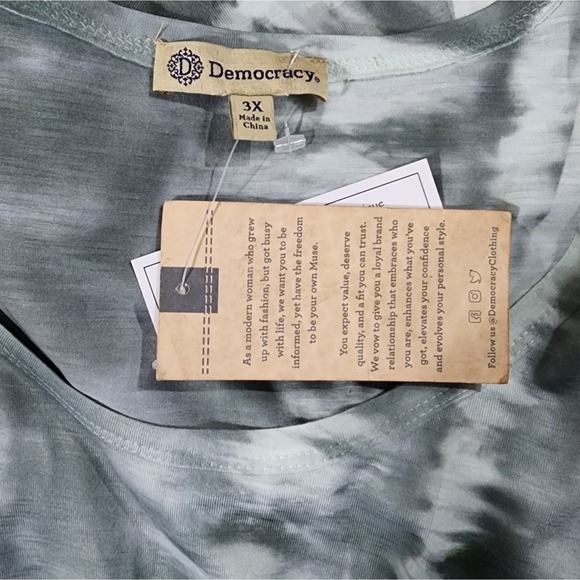 Democracy green and white tie dye Tank top plus size 3X new!!! - Picture 5 of 5